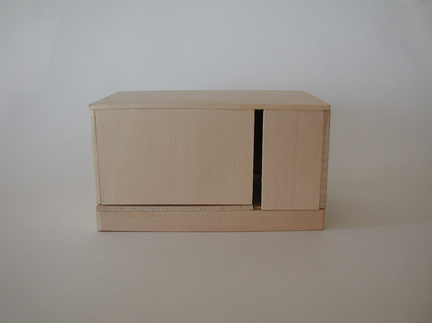 Wood, 4 ½ x 3 x 2 ½ in, 2001